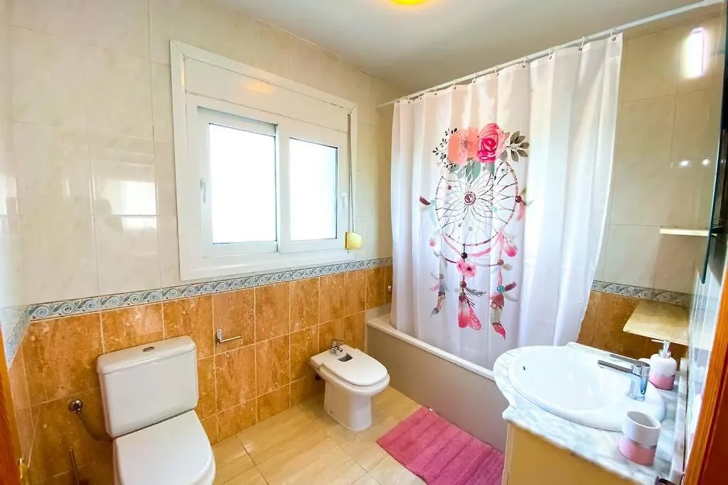 Casa La Llacuna: Casa En El Corazon Del Delta El Poblenou del Delta Holiday home
